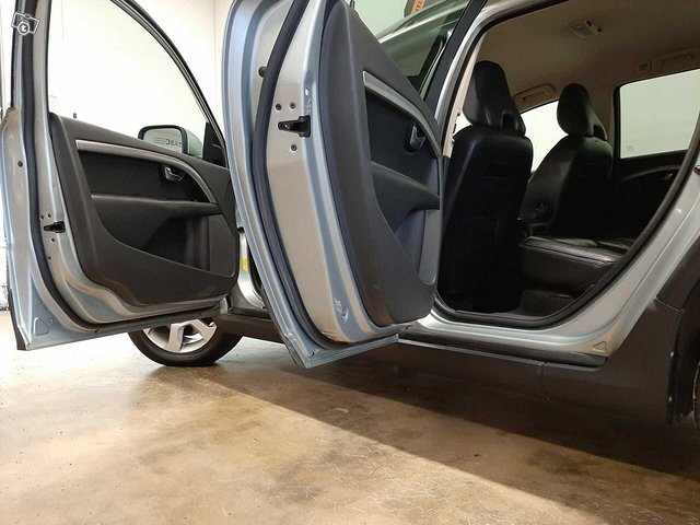 Volvo XC70 24