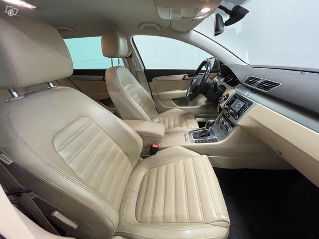 Volkswagen Passat 24