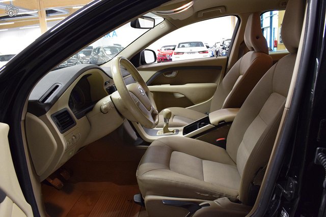 Volvo V70 10