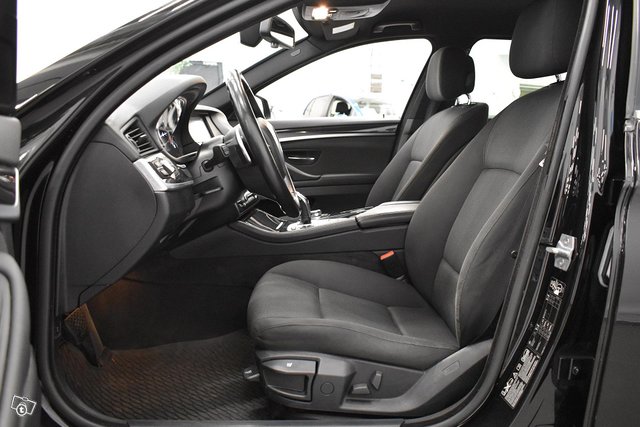 BMW 530 11