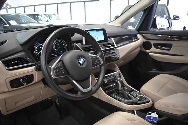 BMW 225 11