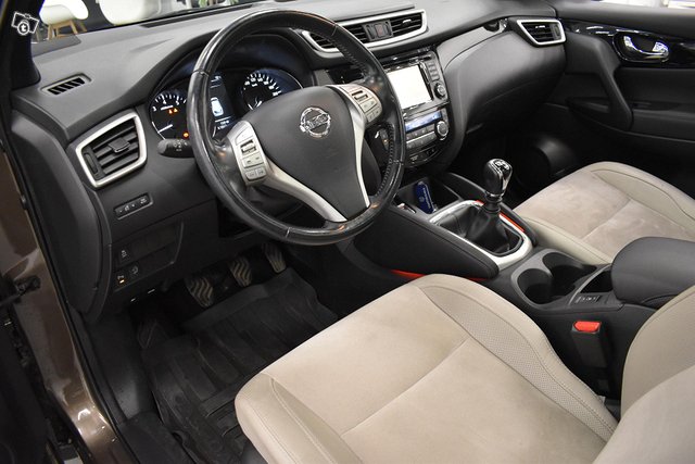 Nissan Qashqai 12
