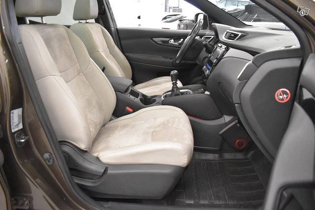Nissan Qashqai 13