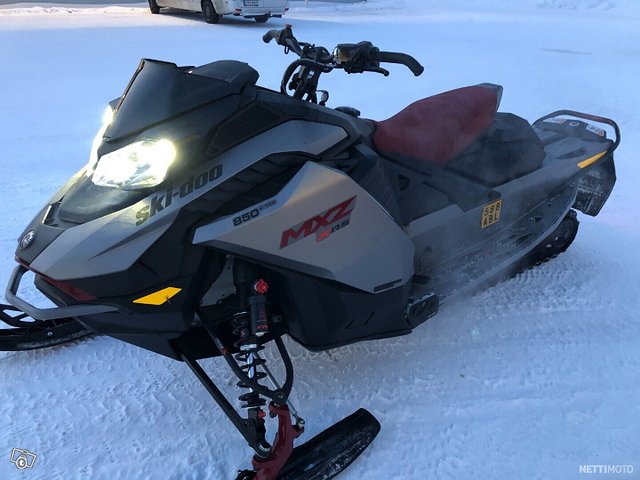 Ski-Doo MX Z 2