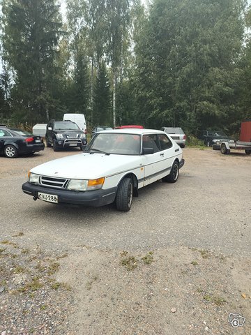 Saab 900 4