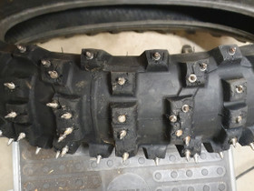 Michelin piikkirenkaat, Moottoripyörät, Moto, Paimio, Tori.fi Michelin piikkirenkaat, Moottoripyörät, Moto, Paimio, Tori.fi