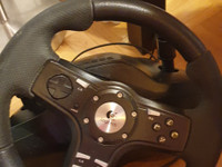Volante Logitech Driving Force GT- PC-Playstation em segunda mão durante 95  EUR em Ontinyent na WALLAPOP