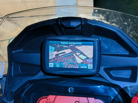 Garmin Zumo 590LM + hansikaslokeron jatke, Moottorikelkan varaosat ja tarvikkeet, Mototarvikkeet ja varaosat, Seinäjoki, Tori.fi Garmin Zumo 590LM + hansikaslokeron jatke, Moottorikelkan varaosat ja tarvikkeet, Mototarvikkeet ja varaosat, Seinäjoki, Tori.fi