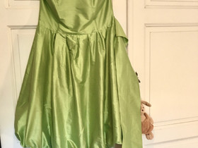 Rils juhlamekko, 100% silkkiä, koko 36 - 38, Vaatteet ja kengät, Loimaa, Tori.fi Rils juhlamekko, 100% silkkiä, koko 36 - 38, Vaatteet ja kengät, Loimaa, Tori.fi