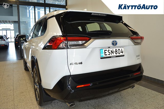 TOYOTA RAV4 Plug-in 7