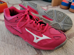 Mizuno sisäpelikengät koko 34, 5, Lastenvaatteet ja kengät, Seinäjoki, Tori.fi Mizuno sisäpelikengät koko 34, 5, Lastenvaatteet ja kengät, Seinäjoki, Tori.fi