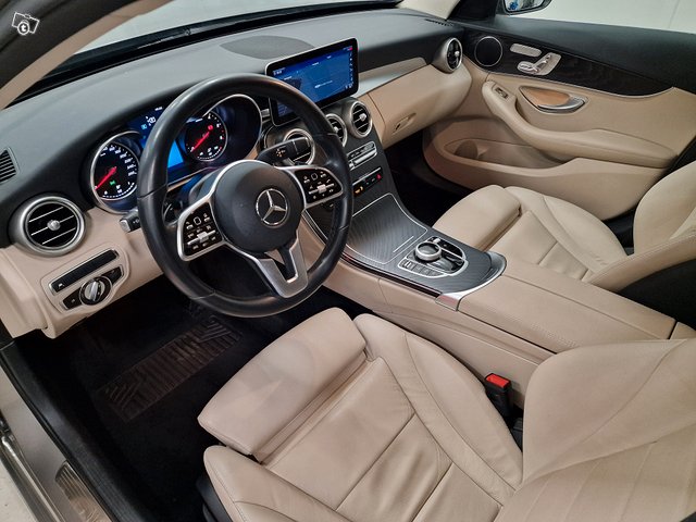 Mercedes-Benz C-sarja 10