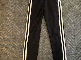 Adidas trikoot 128cm (7-8v), Lastenvaatteet ja kengät, Eura, Tori.fi Adidas trikoot 128cm (7-8v), Lastenvaatteet ja kengät, Eura, Tori.fi