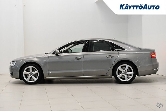 AUDI A8 3