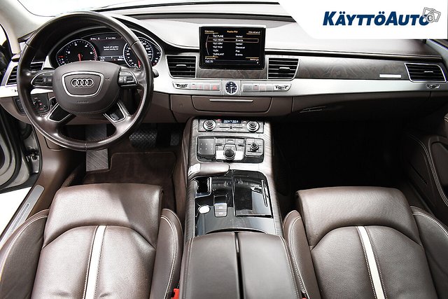 AUDI A8 15
