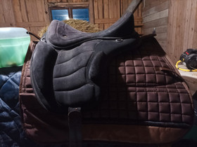 Rungoton satula ja padi, Satulat ja varusteet, Hevoset ja hevosurheilu, Lahti, Tori.fi Rungoton satula ja padi, Satulat ja varusteet, Hevoset ja hevosurheilu, Lahti, Tori.fi