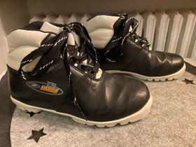 Karhu monot NNN profiililla koko 36, Hiihto, Urheilu ja ulkoilu, Helsinki, Tori.fi Karhu monot NNN profiililla koko 36, Hiihto, Urheilu ja ulkoilu, Helsinki, Tori.fi