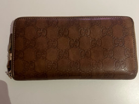 Gucci lompakko, Muut asusteet, Asusteet ja kellot, Helsinki, Tori.fi Gucci lompakko, Muut asusteet, Asusteet ja kellot, Helsinki, Tori.fi