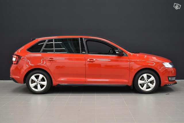 Skoda Rapid 9