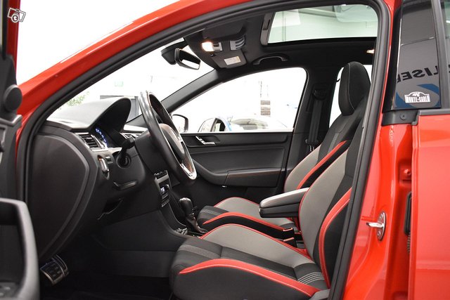 Skoda Rapid 11