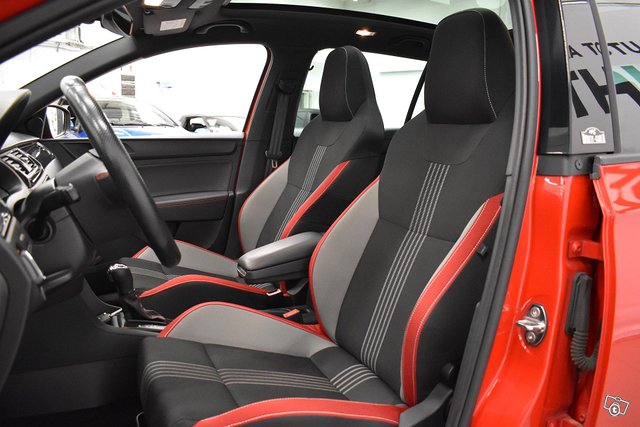 Skoda Rapid 12