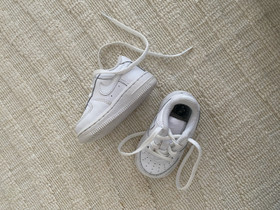 Nike kengät vauvan, Lastenvaatteet ja kengät, Kokkola, Tori.fi Nike kengät vauvan, Lastenvaatteet ja kengät, Kokkola, Tori.fi