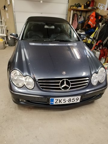 Mercedes-Benz CLK 200 1