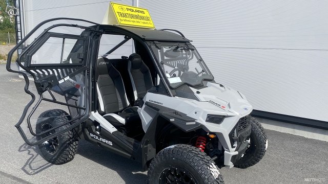 Polaris RZR 19