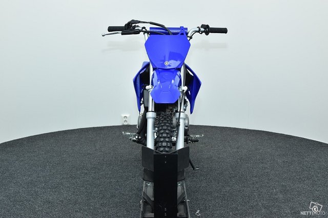 Yamaha TT-R 3
