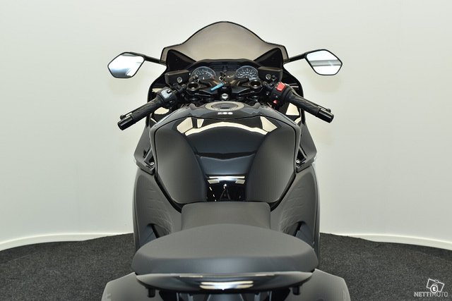 Suzuki GSX 9