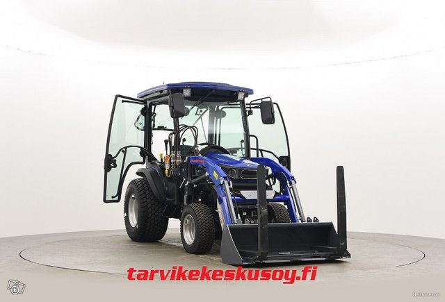 Farmtrac FT26 HST 4wd MAX Kuormaajalla 2