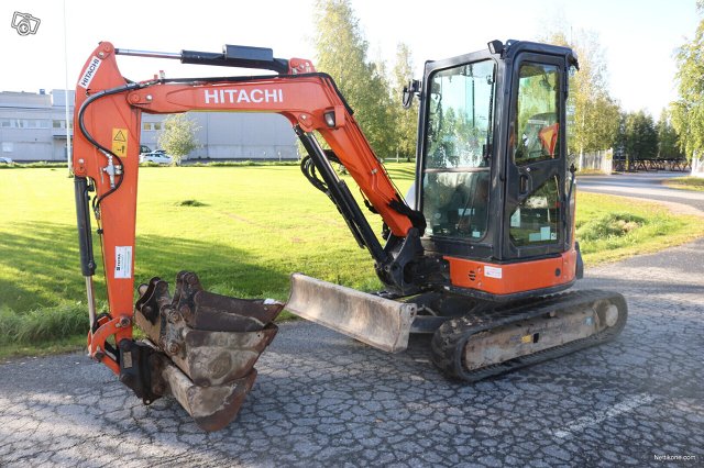 Hitachi Zaxis 33 U, kuva 1