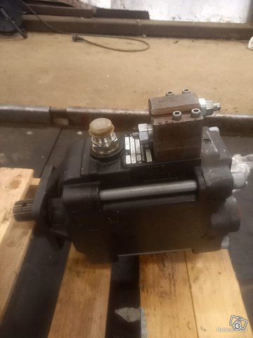 Hydraulipumppu 110cc 2