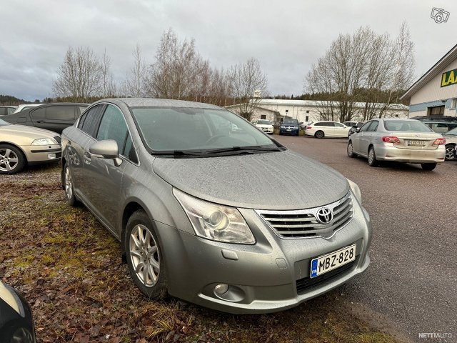 Toyota Avensis 3