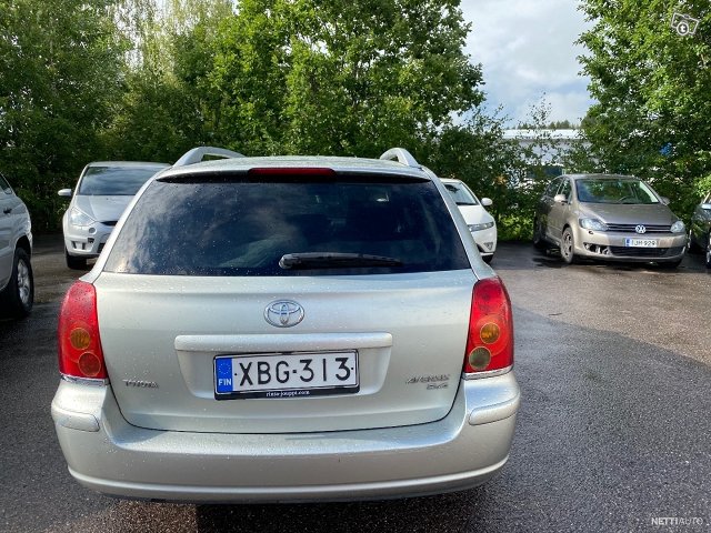 Toyota Avensis 5