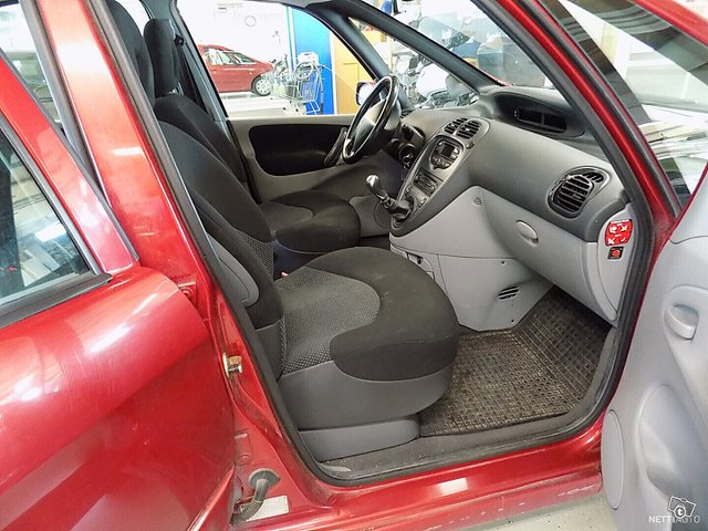 Citroen Xsara Picasso 8