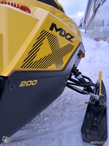 Ski-Doo MX Z 7