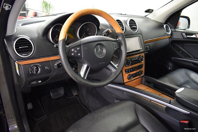 Mercedes-Benz GL 17