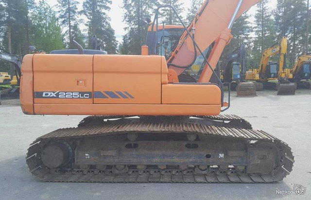 Doosan DX225LC PYÖRITTÄJÄLLÄ 7