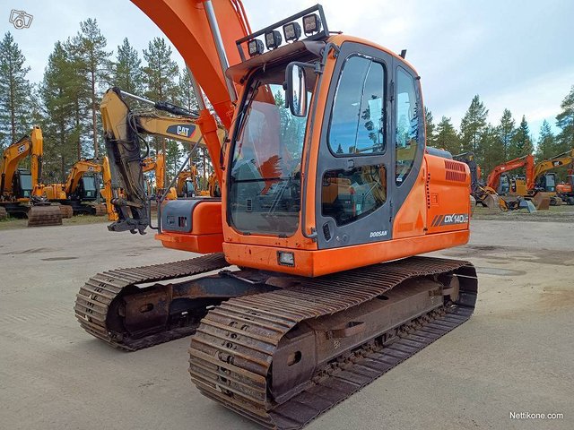 Doosan DX140LC KALLISTAJA PYÖRITTÄJÄ 10