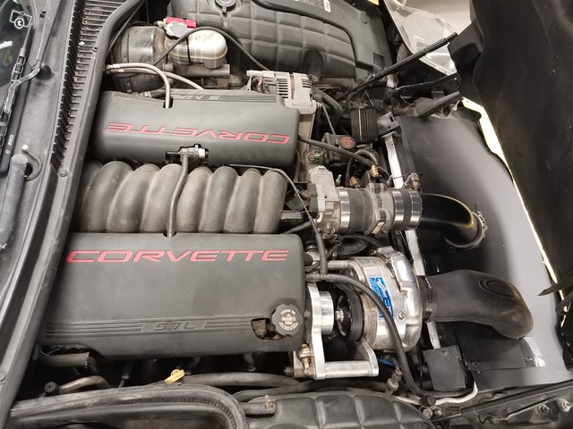 Chevrolet Corvette 16