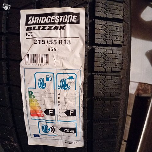 Bridgestone Blizzak ICE 215/55R18, Renkaat...