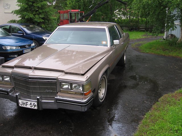 Cadillac De Ville