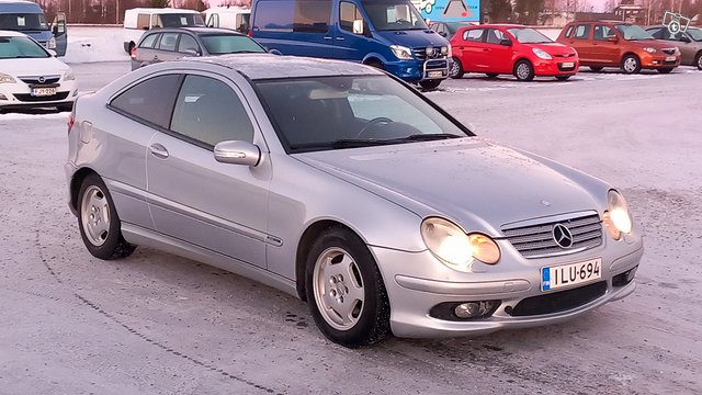 Mercedes-Benz C-sarja 2