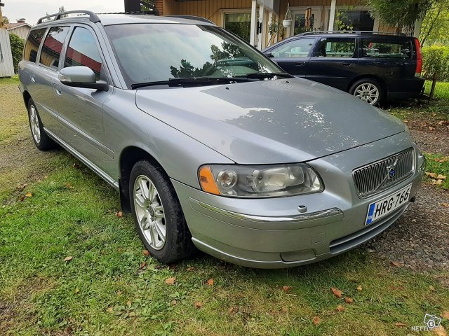 Volvo V70 2