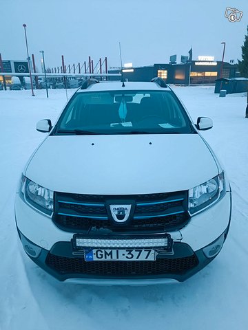 Dacia Sandero 1