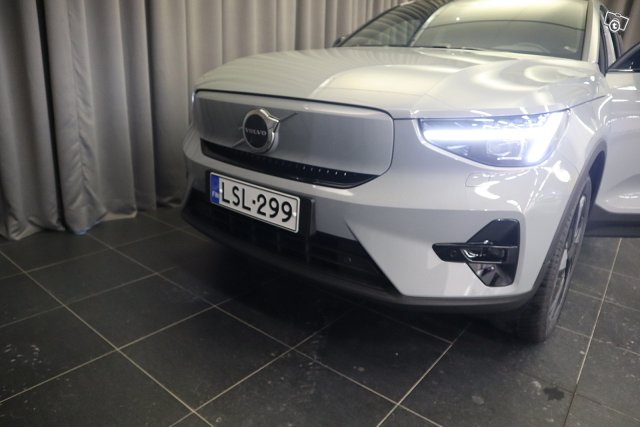 Volvo C40 17