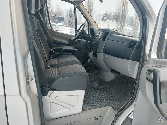 Mercedes-Benz Sprinter 10