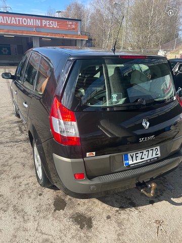 Renault grand-scenic 4