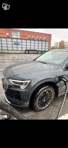 Audi e tron 2020 quattro s line (täyssähkö) 5